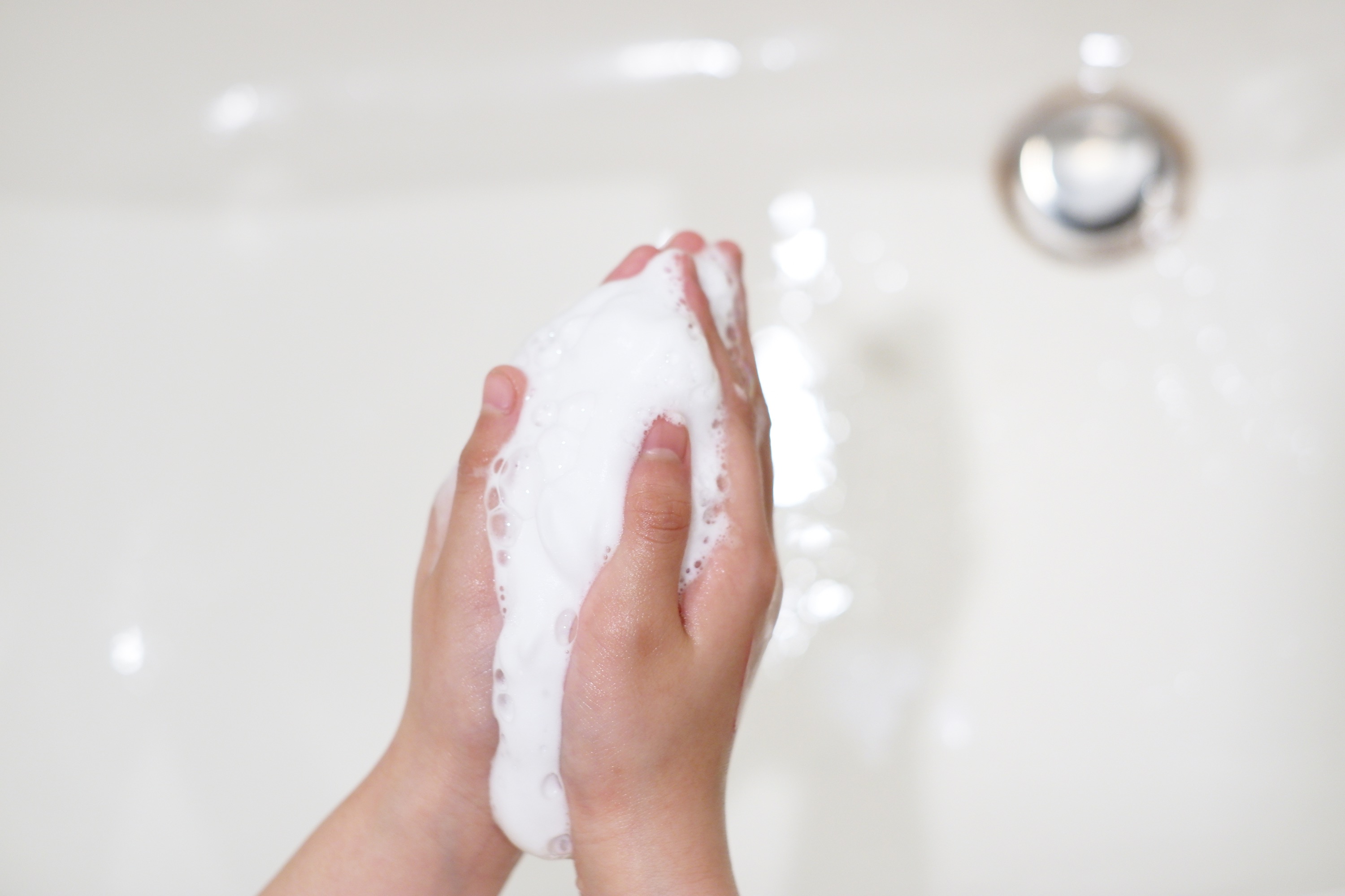 コロナウイルス対策の手洗い